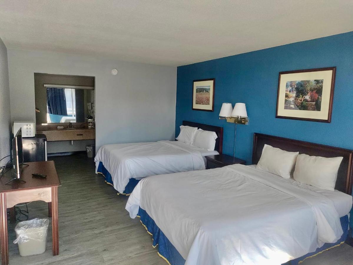 Travelodge By Wyndham Salisbury Md Exterior photo